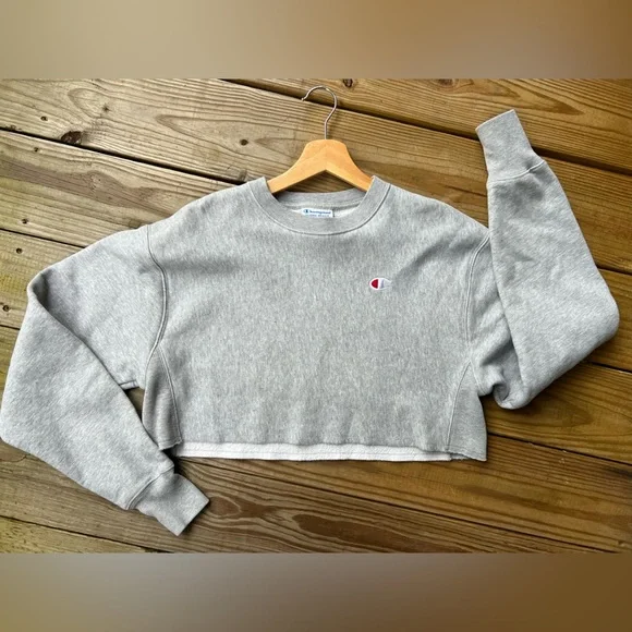 Champion Heather Gray Reverse Weave cropped sweatshirt women’s extra small - Picture 1 of 9